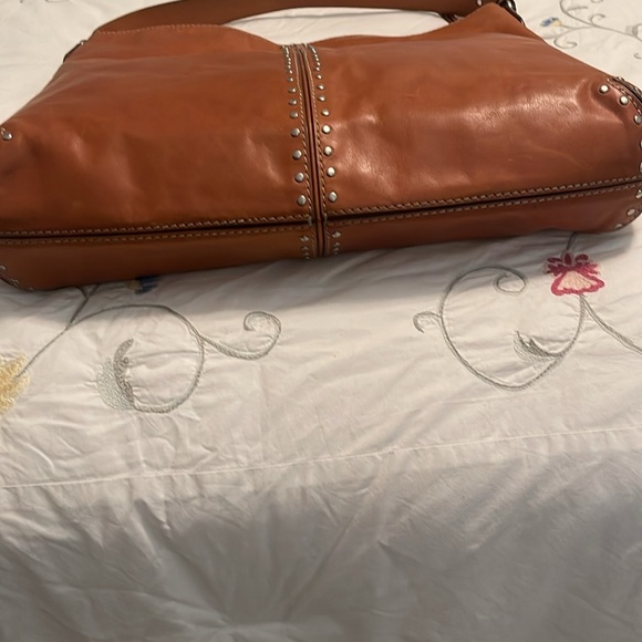 Michael Michael Kors Vintage Tan Leather Shoulder Bag - Picture 7 of 12